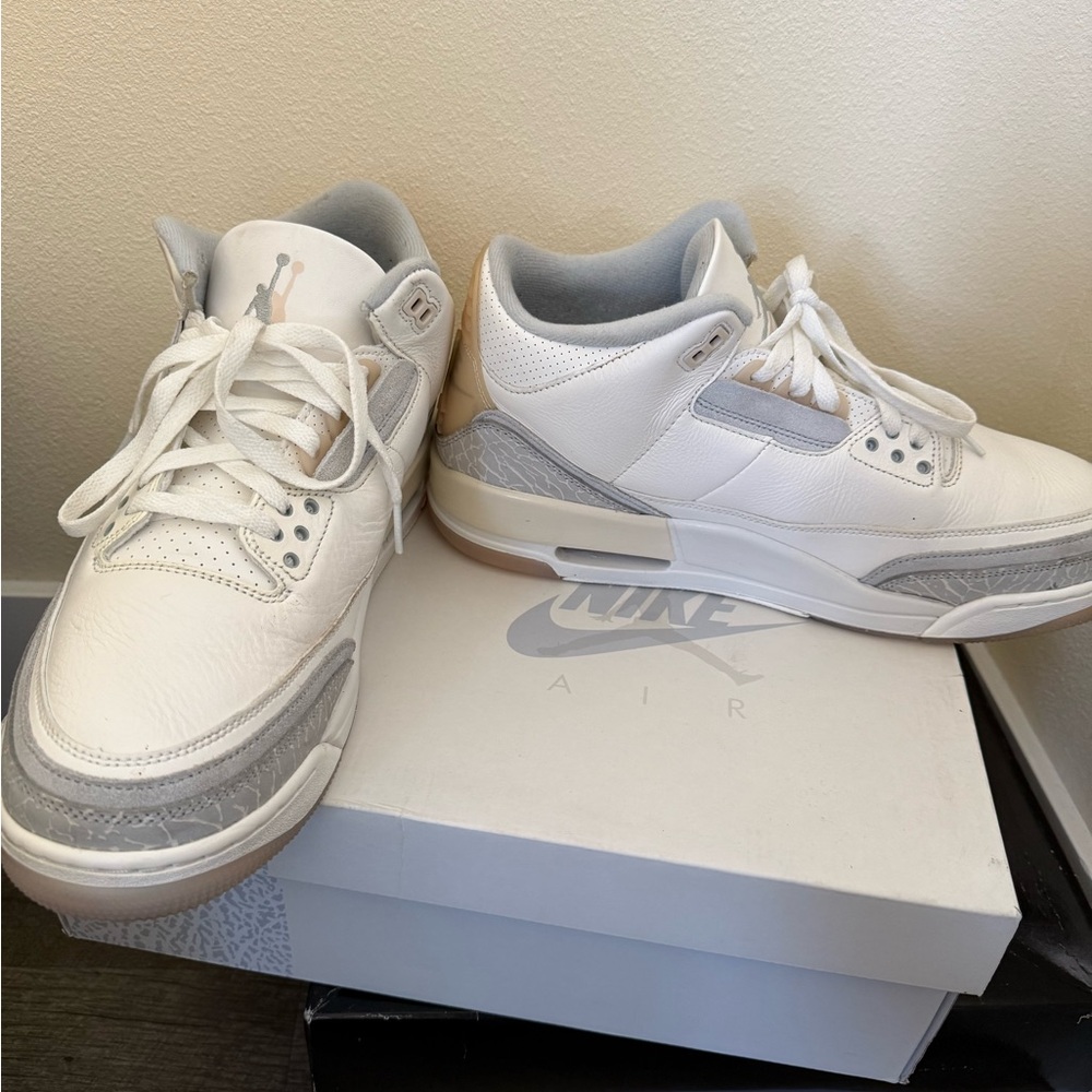 Jordan Men's White and Gray Sneakers